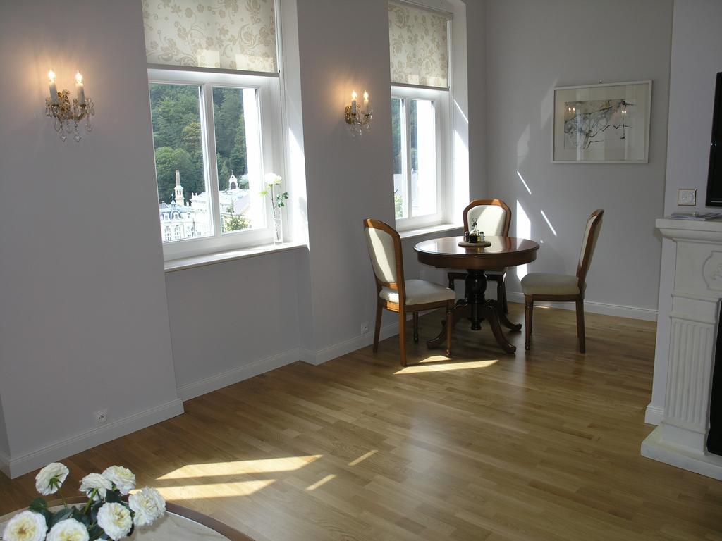 Apartman Lux Skroupova Appartement Karlsbad Buitenkant foto